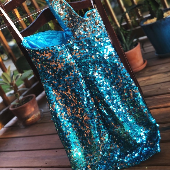 80’s bombshell mini - Picture 5 of 7